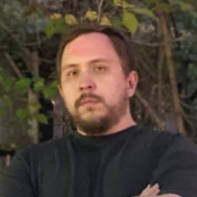 Макар Кузьмичев